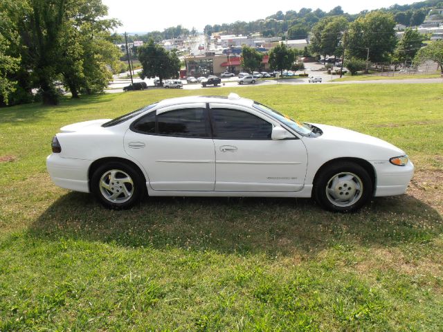 1999 Pontiac Grand Prix XUV SLE 4WD