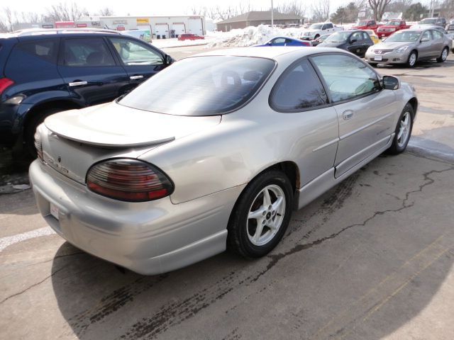 1999 Pontiac Grand Prix Sportback LS