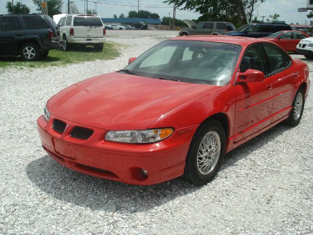 1999 Pontiac Grand Prix XUV SLE 4WD