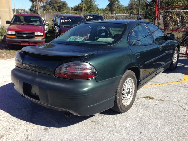 1999 Pontiac Grand Prix XUV SLE 4WD