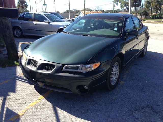 1999 Pontiac Grand Prix XUV SLE 4WD