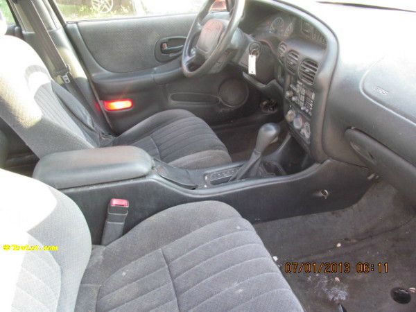 2000 Pontiac Grand Prix Sport -5 Speed-stick-4x4