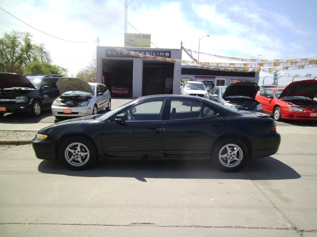 2000 Pontiac Grand Prix LS Flex Fuel 4x4 This Is One Of Our Best Bargains