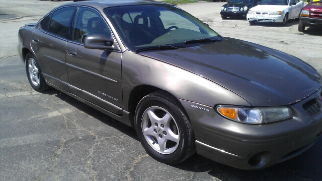 2000 Pontiac Grand Prix Sport -5 Speed-stick-4x4