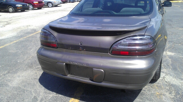 2000 Pontiac Grand Prix Sport -5 Speed-stick-4x4