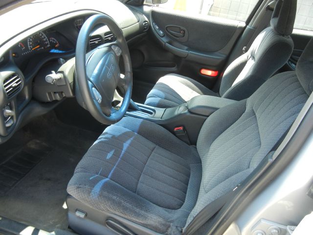 2000 Pontiac Grand Prix XUV SLE 4WD