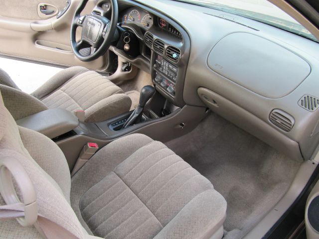 2000 Pontiac Grand Prix Sportback LS