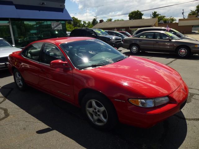 2000 Pontiac Grand Prix SE