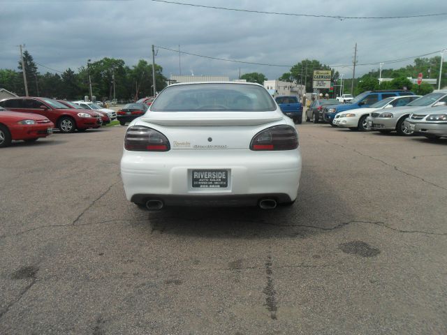 2000 Pontiac Grand Prix Sportback LS