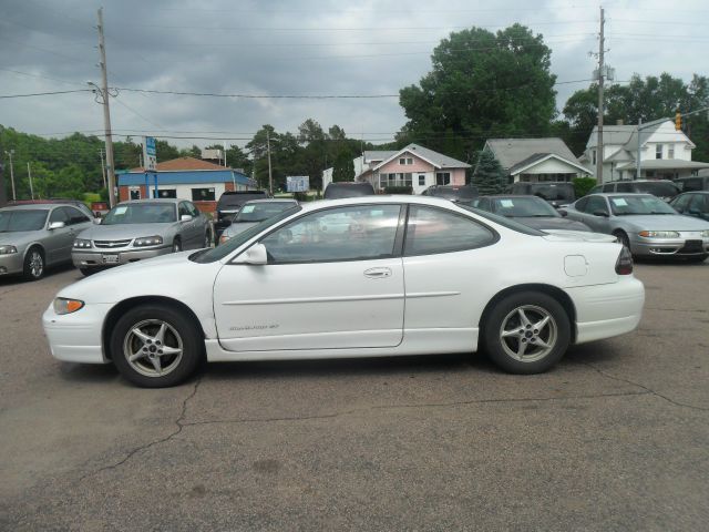 2000 Pontiac Grand Prix Sportback LS