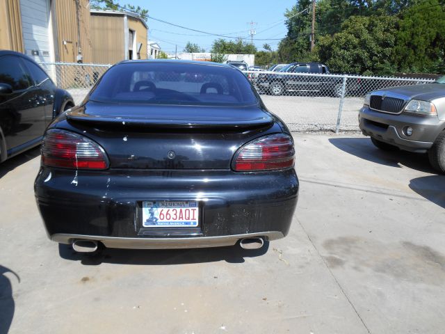 2000 Pontiac Grand Prix 4dr Quad Cab WB 4WD SLT