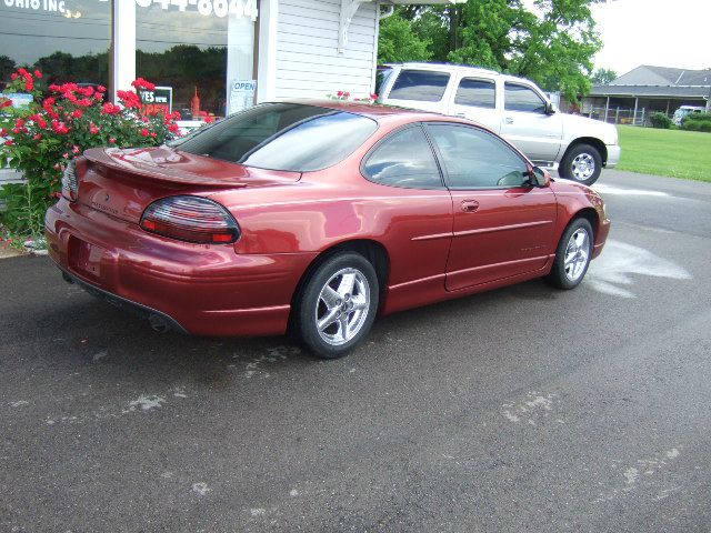 2000 Pontiac Grand Prix Sportback LS