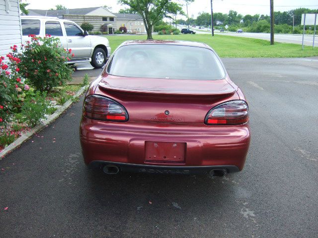 2000 Pontiac Grand Prix Sportback LS