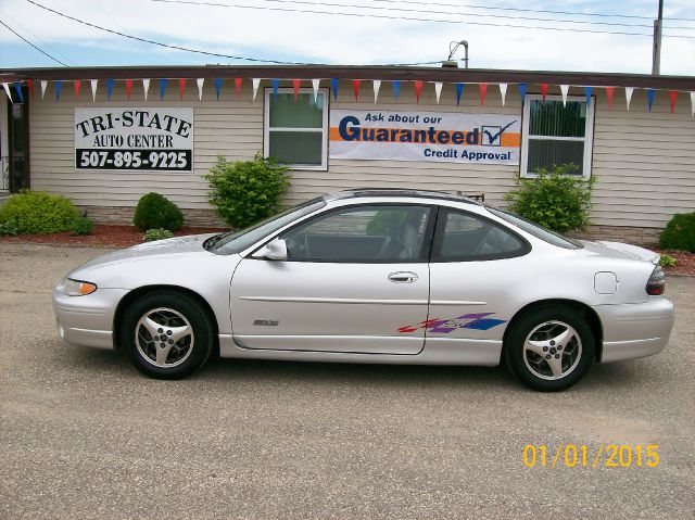 2000 Pontiac Grand Prix Sedan LS W/1ls