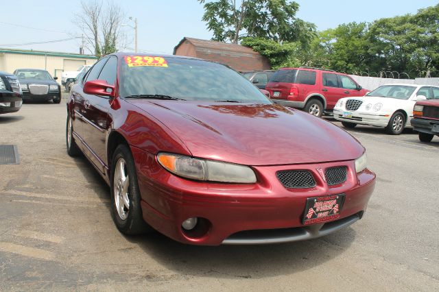 2000 Pontiac Grand Prix 4dr Quad Cab WB 4WD SLT