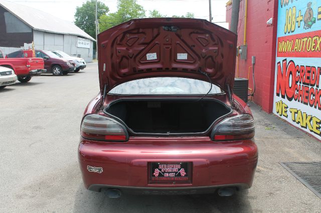 2000 Pontiac Grand Prix 4dr Quad Cab WB 4WD SLT