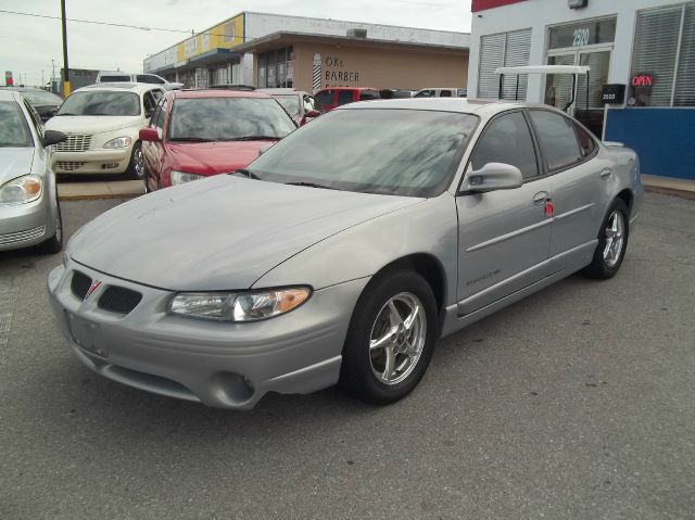 2000 Pontiac Grand Prix XUV SLE 4WD