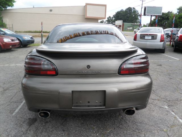 2000 Pontiac Grand Prix 4dr Quad Cab WB 4WD SLT