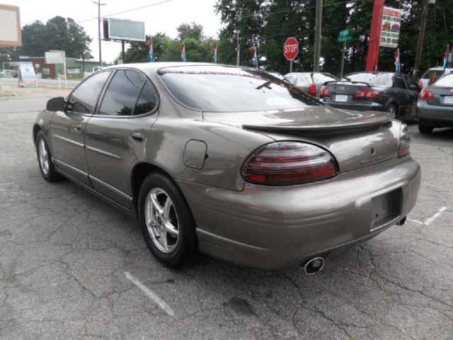 2000 Pontiac Grand Prix 4dr Quad Cab WB 4WD SLT