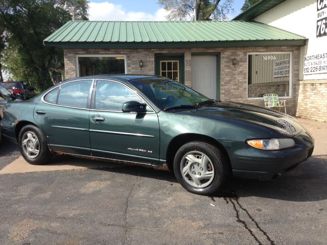 2000 Pontiac Grand Prix Sport -5 Speed-stick-4x4