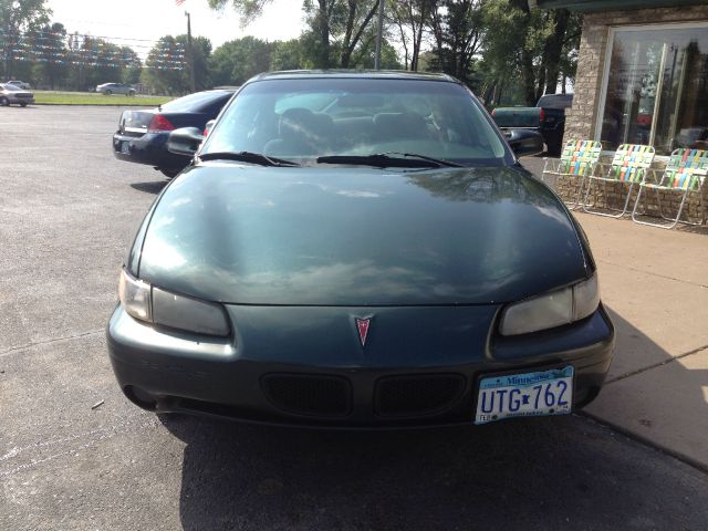 2000 Pontiac Grand Prix Sport -5 Speed-stick-4x4