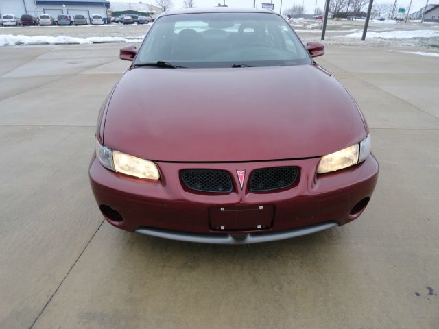 2000 Pontiac Grand Prix XUV SLE 4WD