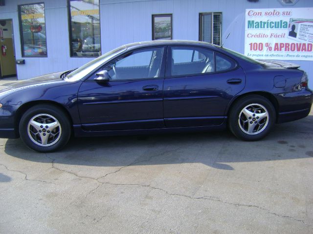 2001 Pontiac Grand Prix XUV SLE 4WD