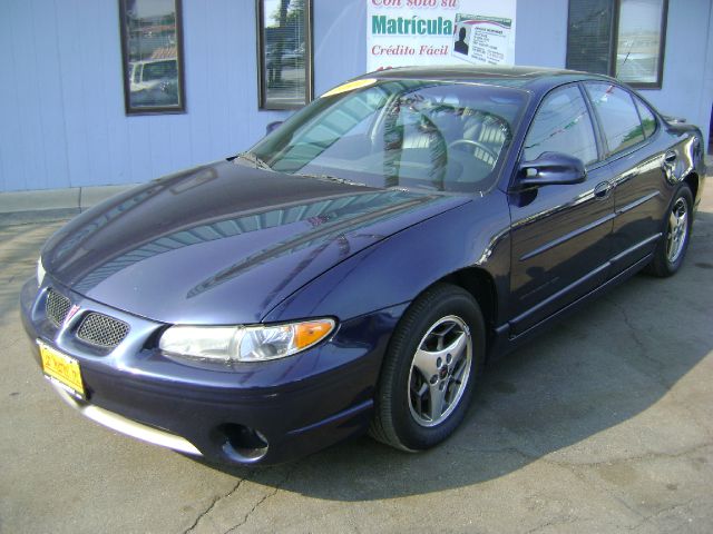 2001 Pontiac Grand Prix XUV SLE 4WD