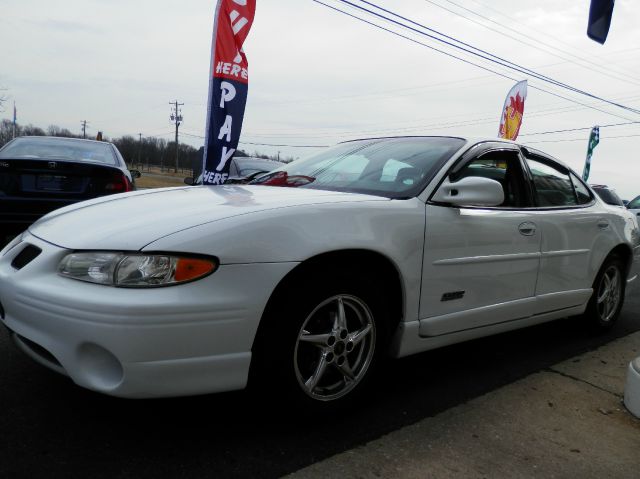 2001 Pontiac Grand Prix 4dr Quad Cab WB 4WD SLT