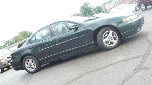 2001 Pontiac Grand Prix XUV SLE 4WD