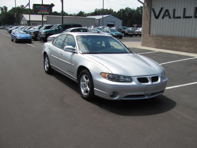 2001 Pontiac Grand Prix Sport -5 Speed-stick-4x4