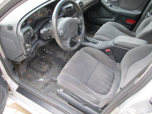 2001 Pontiac Grand Prix XUV SLE 4WD