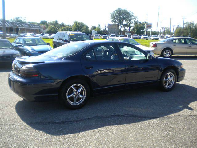 2001 Pontiac Grand Prix XUV SLE 4WD