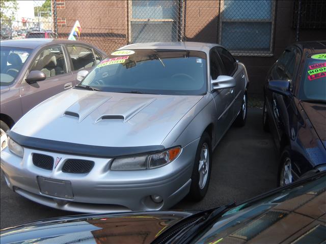 2001 Pontiac Grand Prix Sport -5 Speed-stick-4x4