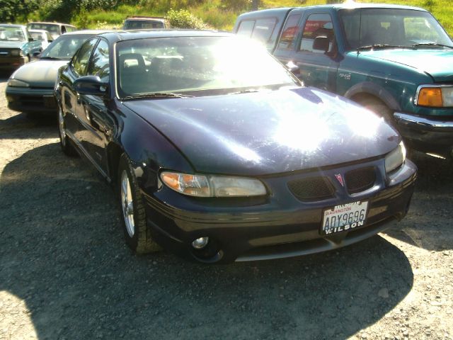 2001 Pontiac Grand Prix 4dr Quad Cab WB 4WD SLT