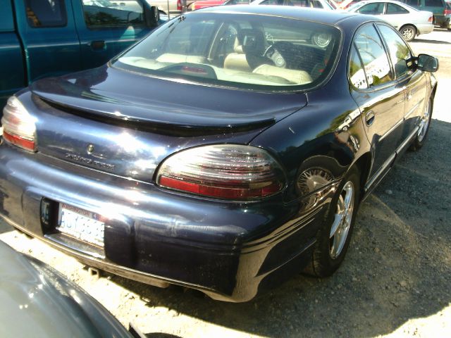 2001 Pontiac Grand Prix 4dr Quad Cab WB 4WD SLT