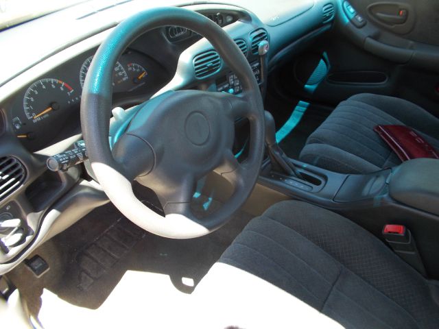 2001 Pontiac Grand Prix Sport -5 Speed-stick-4x4