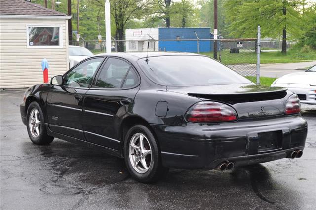 2001 Pontiac Grand Prix 4dr Quad Cab WB 4WD SLT