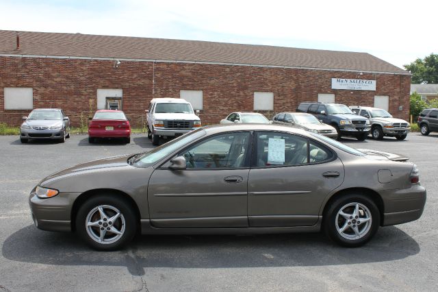 2001 Pontiac Grand Prix XUV SLE 4WD