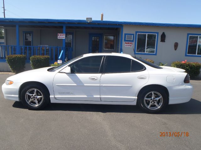 2001 Pontiac Grand Prix XUV SLE 4WD