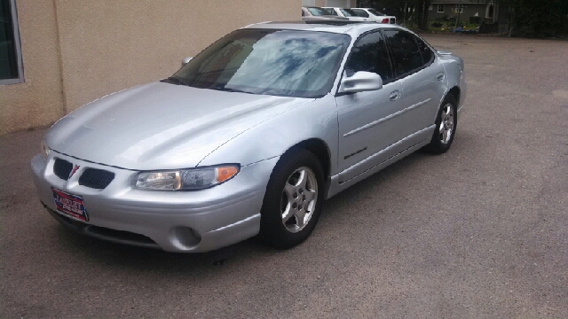 2001 Pontiac Grand Prix 4dr Quad Cab WB 4WD SLT