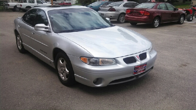 2001 Pontiac Grand Prix 4dr Quad Cab WB 4WD SLT