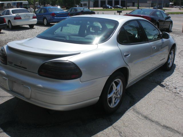 2002 Pontiac Grand Prix SE