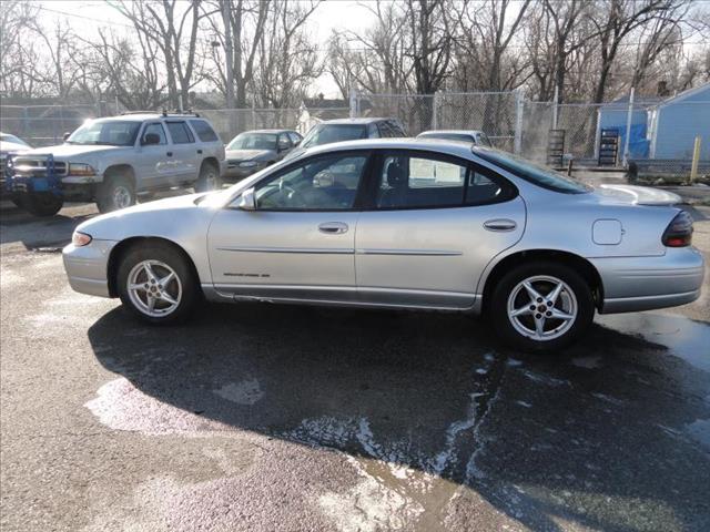 2002 Pontiac Grand Prix SE