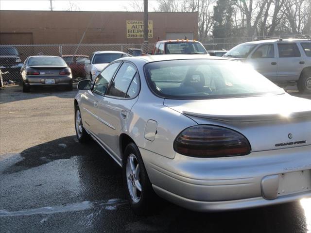 2002 Pontiac Grand Prix SE