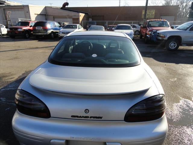 2002 Pontiac Grand Prix SE