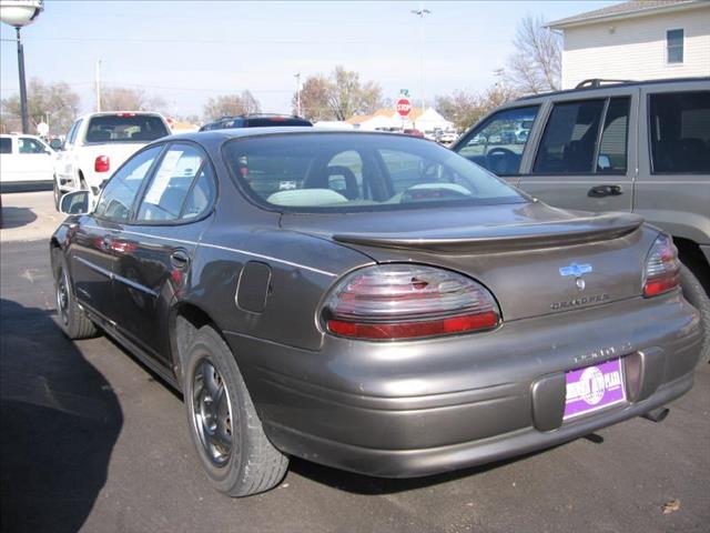 2002 Pontiac Grand Prix SE