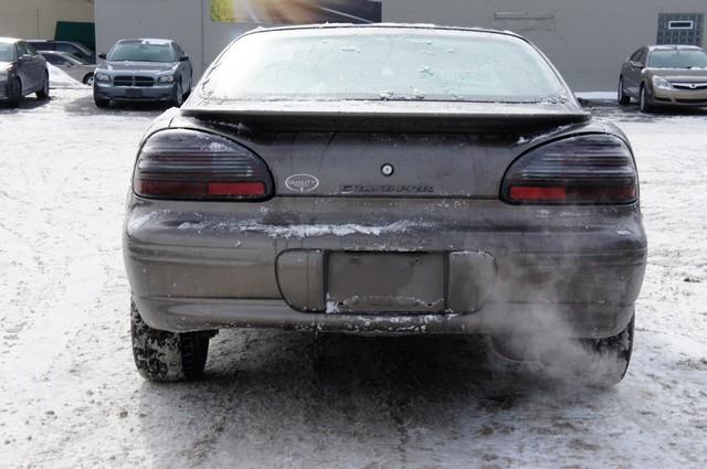 2002 Pontiac Grand Prix SE