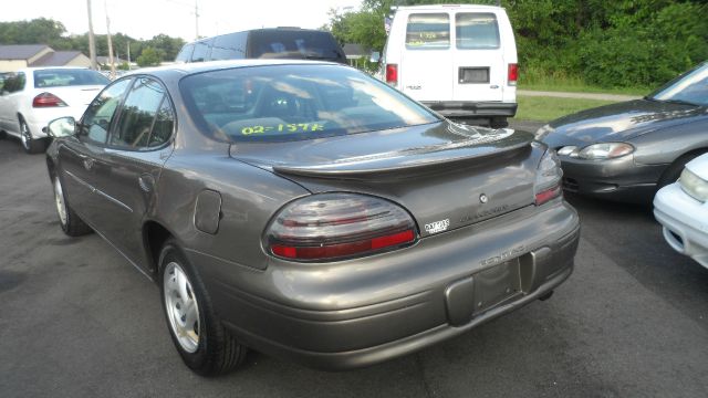 2002 Pontiac Grand Prix SE