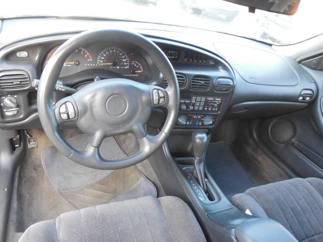 2002 Pontiac Grand Prix Sportback LS